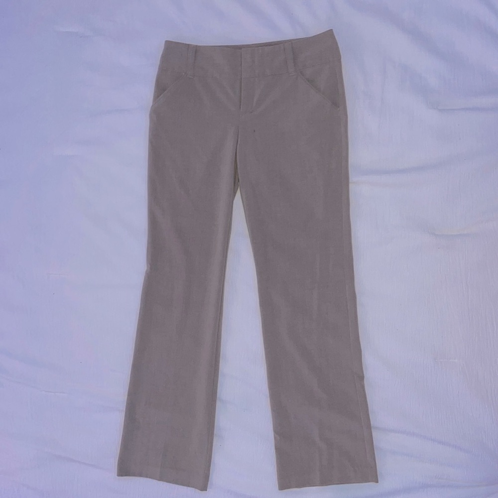 Daisy Fuentes Kahki Dress Pants